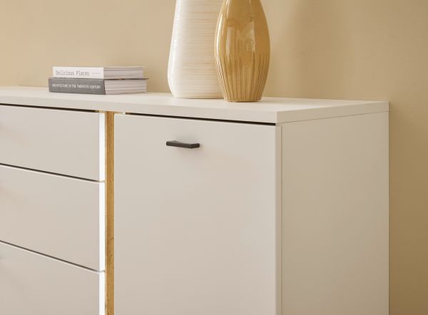 Sideboard Bellport in wei� matt und Wotan Eiche Kommode inklusive Frontbeleuchtung 150 cm