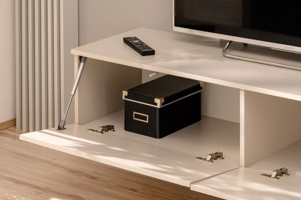 Wohnwand Madina Kaschmir / Sand und Eiche Leistenoptik, Schrankwand h�ngend 180 cm mit Push-to-Open