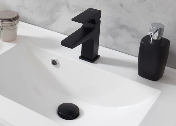 Badm�bel Set Glide in wei� Hochglanz und Eiche mit Waschbecken und LED Beleuchtung 120 x 190 cm