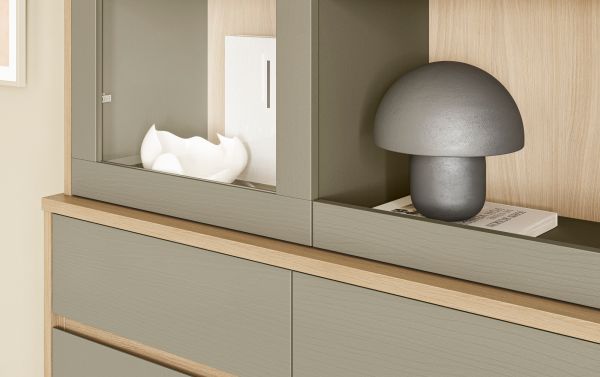Buffet Finnes in Salbei und Eiche Vitrinenschrank skandinavisch 164 x 195 cm, Soft-Close