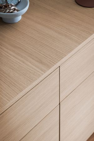 Sideboard Elverum in Eiche natur Kommode skandinavisch 180 x 84 cm, mit Push-to-Open