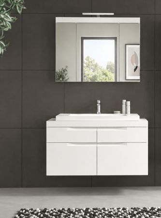 Badezimmer Spiegelschrank Gusto in wei� matt Badschrank 3-t�rig inkl. LED 80 x 70 cm