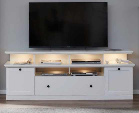 TV-Lowboard Milla in wei� im Landhausstil inklusive Podest 177 x 65 cm Komforth�he