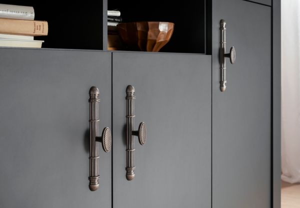 Sideboard Ribera in grau und Wotan Eiche Landhaus Wohn- und Esszimmer Kommode 169 x 104 cm