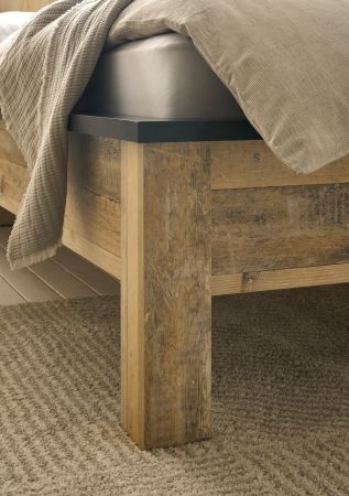 Schlafzimmer Set 4-teilig Stove in Used Wood hell und anthrazit mit Bett, Kleiderschrank, Nachttisch und Kommode