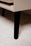 Vitrine Brebbia in sand und schwarz Vitrinenschrank 60 x 200 cm, Soft-Close-Funktion