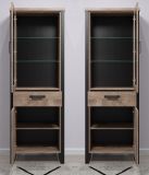 Vitrine Concrete in Eiche Tabak und schwarz Wohn- und Esszimmer Vitrinenschrank 70 x 195 cm